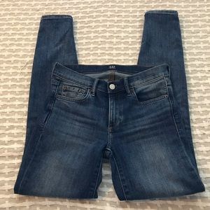 Gap True Skinny Jeans